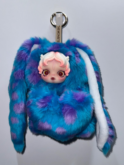 #19 Sitting Bunny Skullpanda